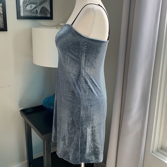 Forever 21 velvet mini dress fit and flair size medium - Picture 5 of 11